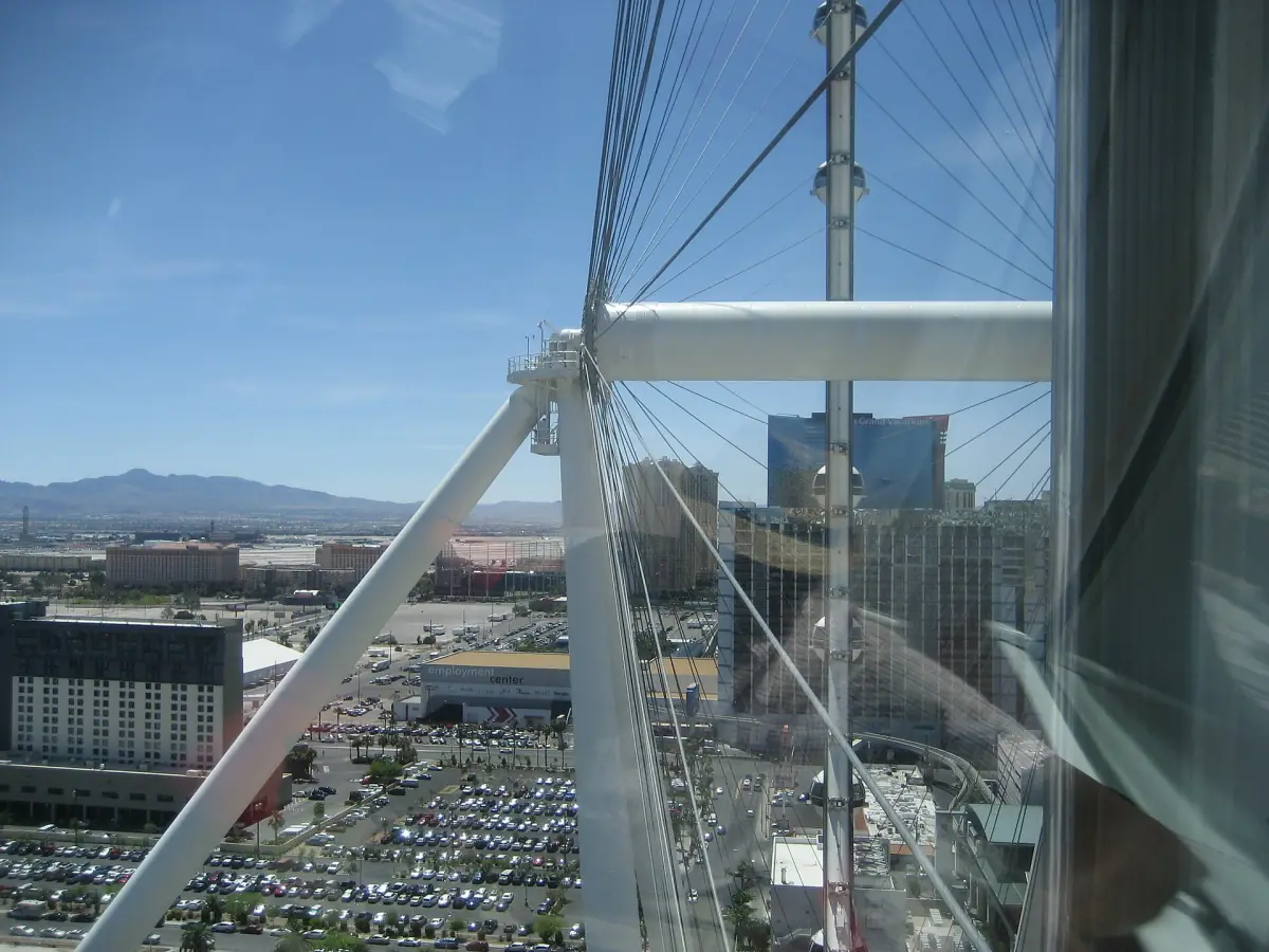 The view from inside the High Roller